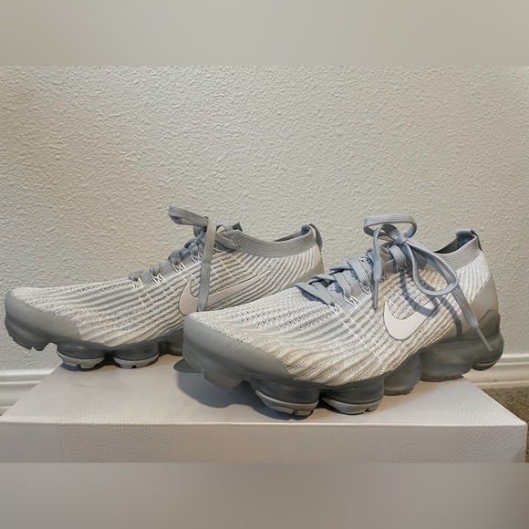 Mens “NIKE AIR VAPORMAX FLYKNIT 3” Pure Platinum - Picture 4 of 6